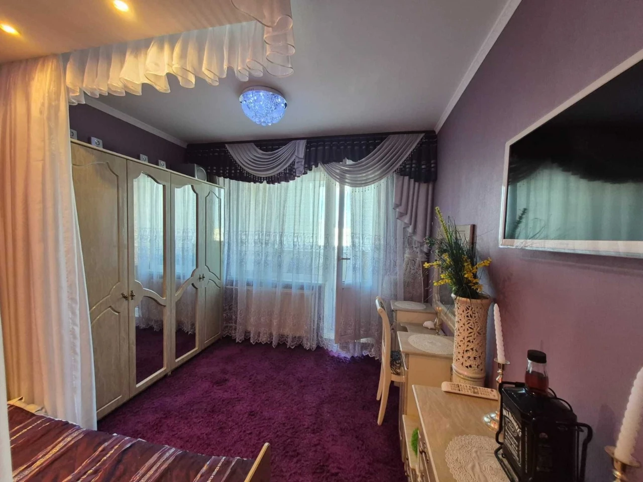 For sale: 3-room apartment, Ronald Reagan Avenue, 9