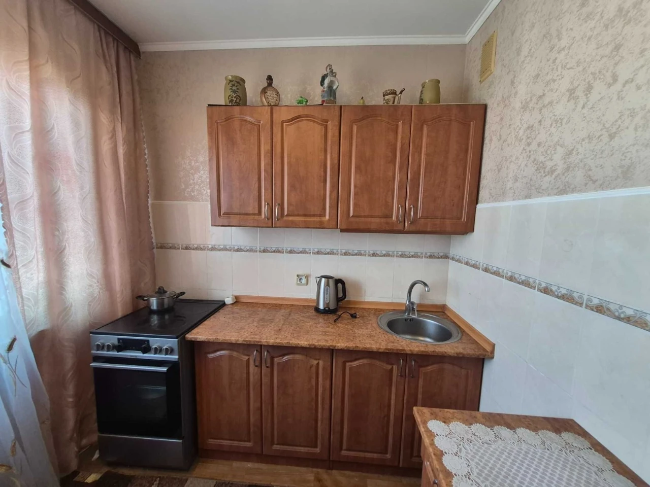 For sale: 3-room apartment, Ronald Reagan Avenue, 9