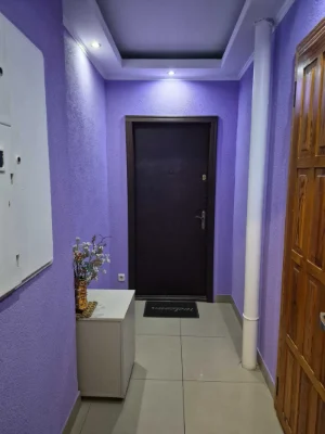 For sale: 3-room apartment, Ronald Reagan Avenue, 9