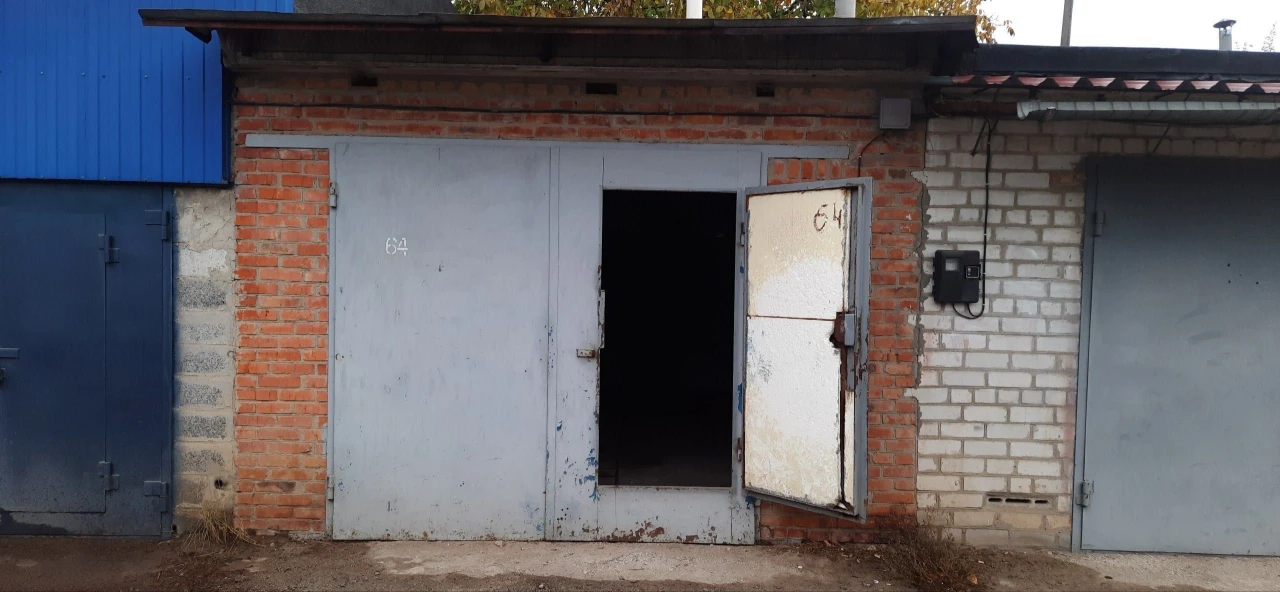 Продам  капитальный гараж 6х4