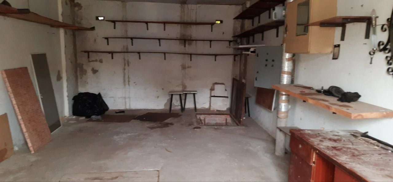 Продам  капитальный гараж 6х4