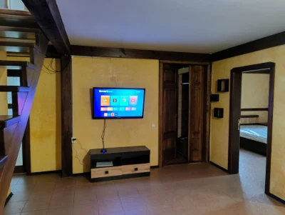 Two-story house with renovation and furniture, 3 rooms, 12