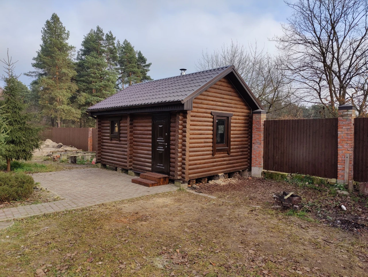 Two-story house with renovation and furniture, 3 rooms, 12