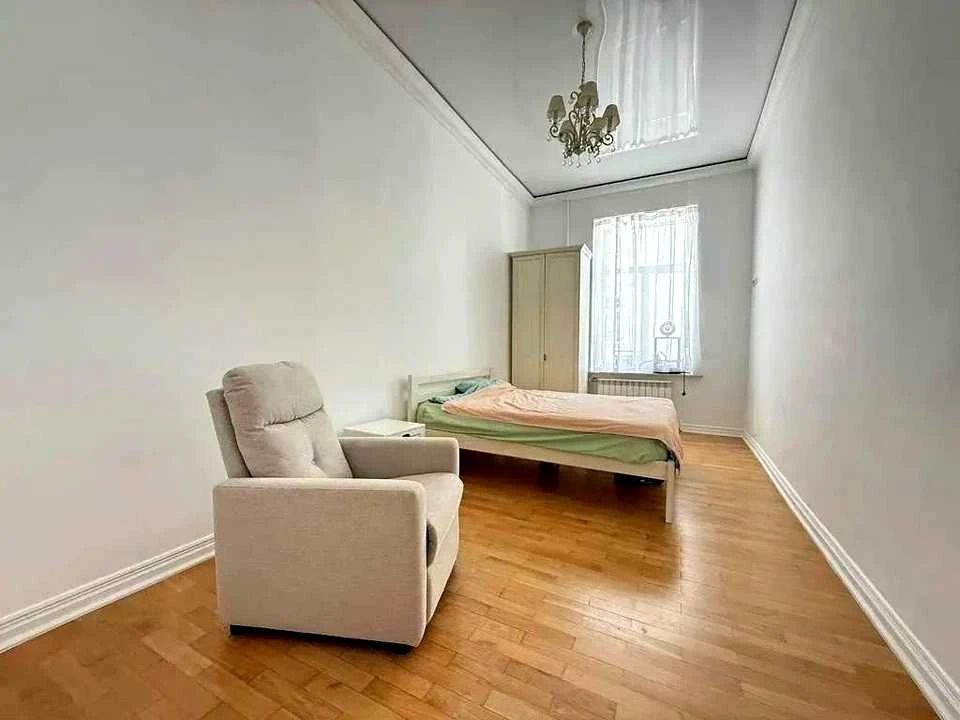 Квартира. Київ, вулиця Шота Руставелі