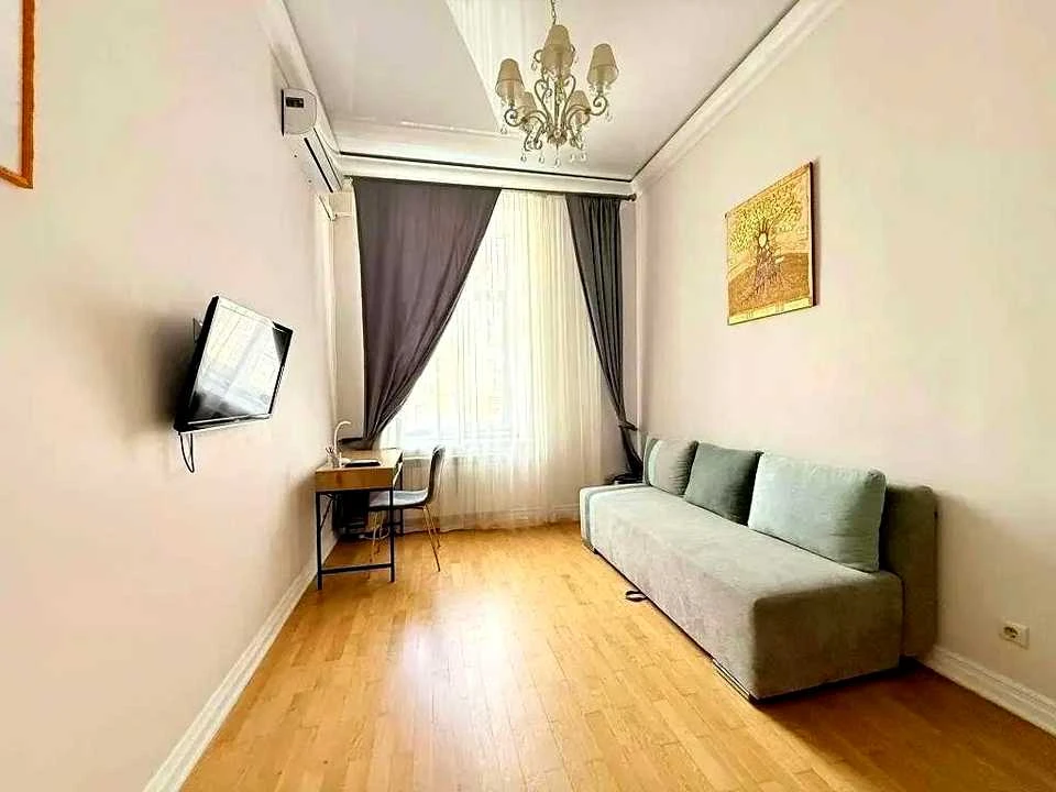 Квартира. Київ, вулиця Шота Руставелі