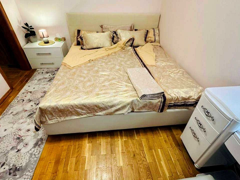 Apartment. Anna Akhmatova Street, Kyiv