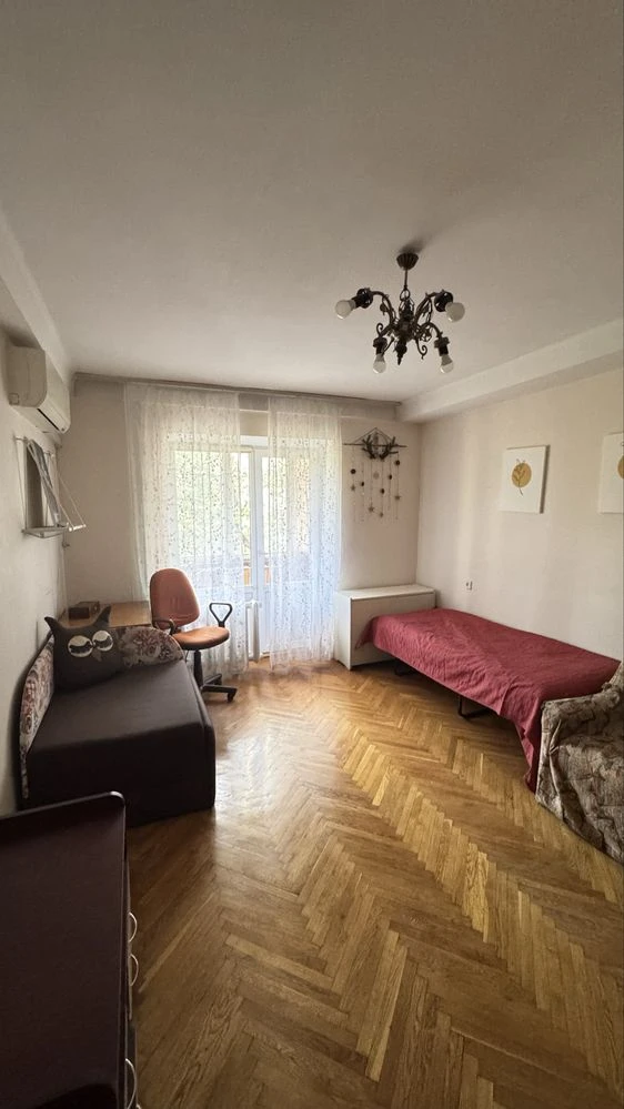 Продається 1-кімнатна квартира в Києві, вул. Щербаківського, Нивки.