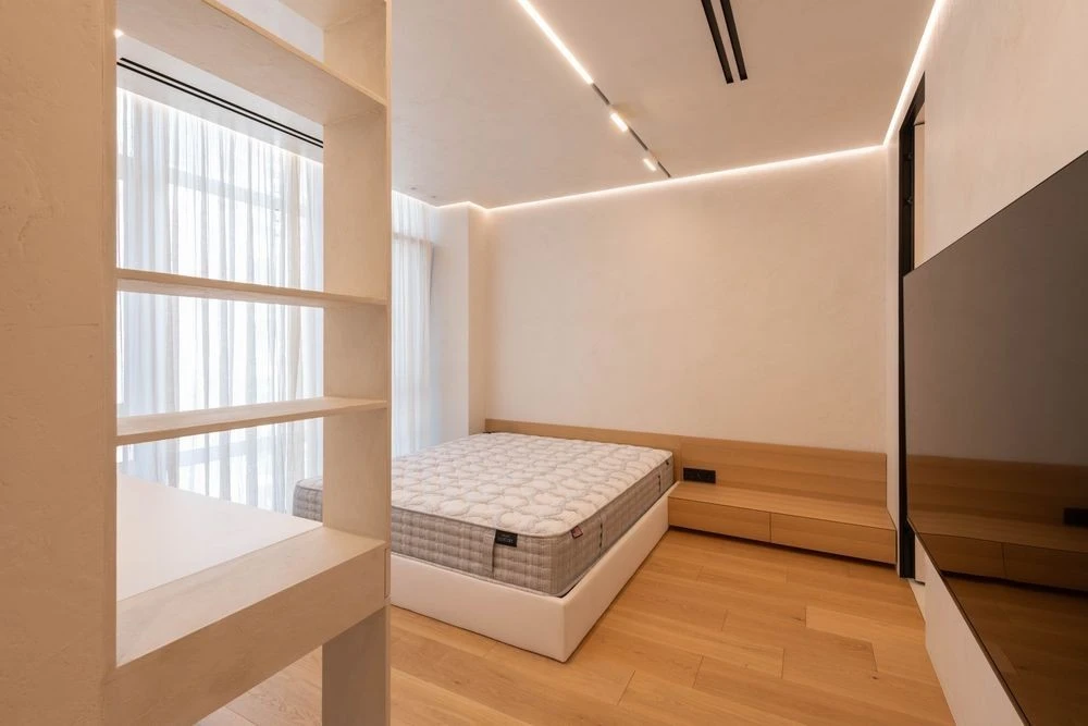 Sale of an exclusive 200 m² apartment in the residential complex "Boulevard Fontaniv"