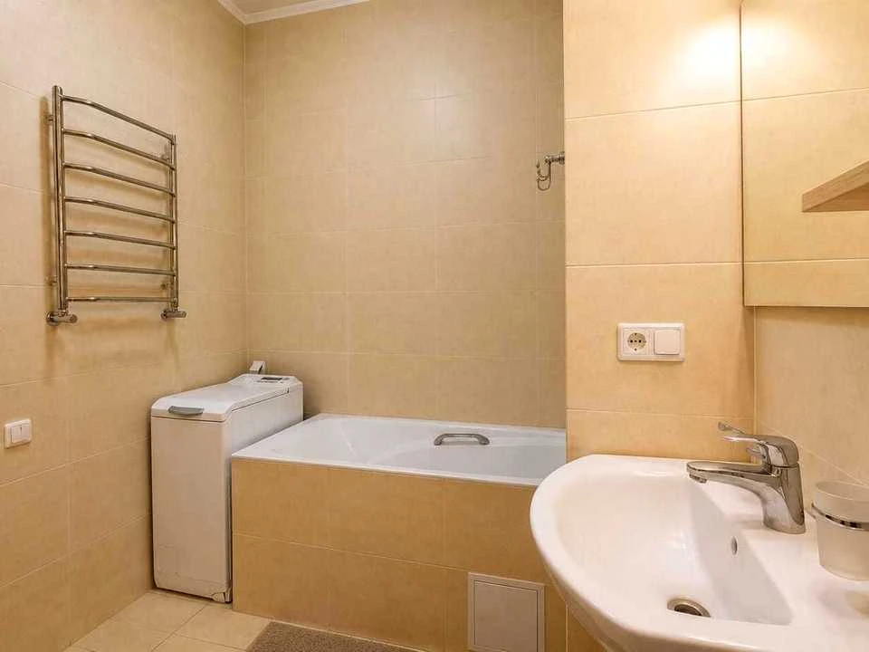 Apartment. Lviv, Levka Luk'yanyka Street