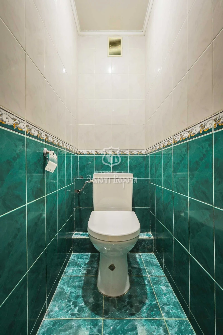 Apartment, 3 rooms. Good condition. Shalimova, 15, Vydradnyi, Solomyany