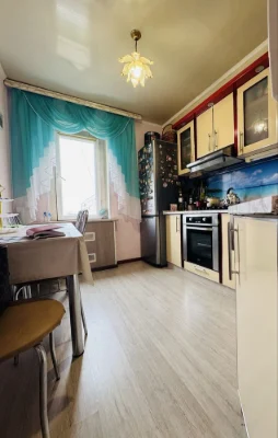 For Sale! Two-room apartment with furniture and renovated! Zhado