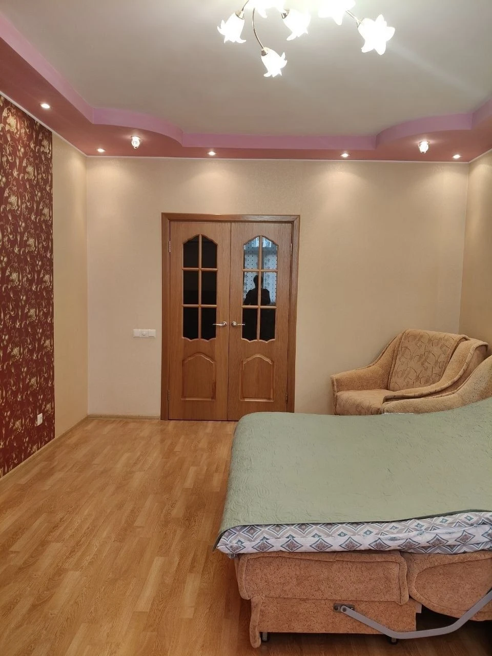 For sale, two-bedroom apartment in Kyiv, Obolon district