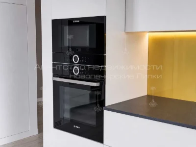 Sale of a 3-room apartment 89 sq.m. in the residential complex "Novopekerski Lipki" on Andriy Verkholyad Street.