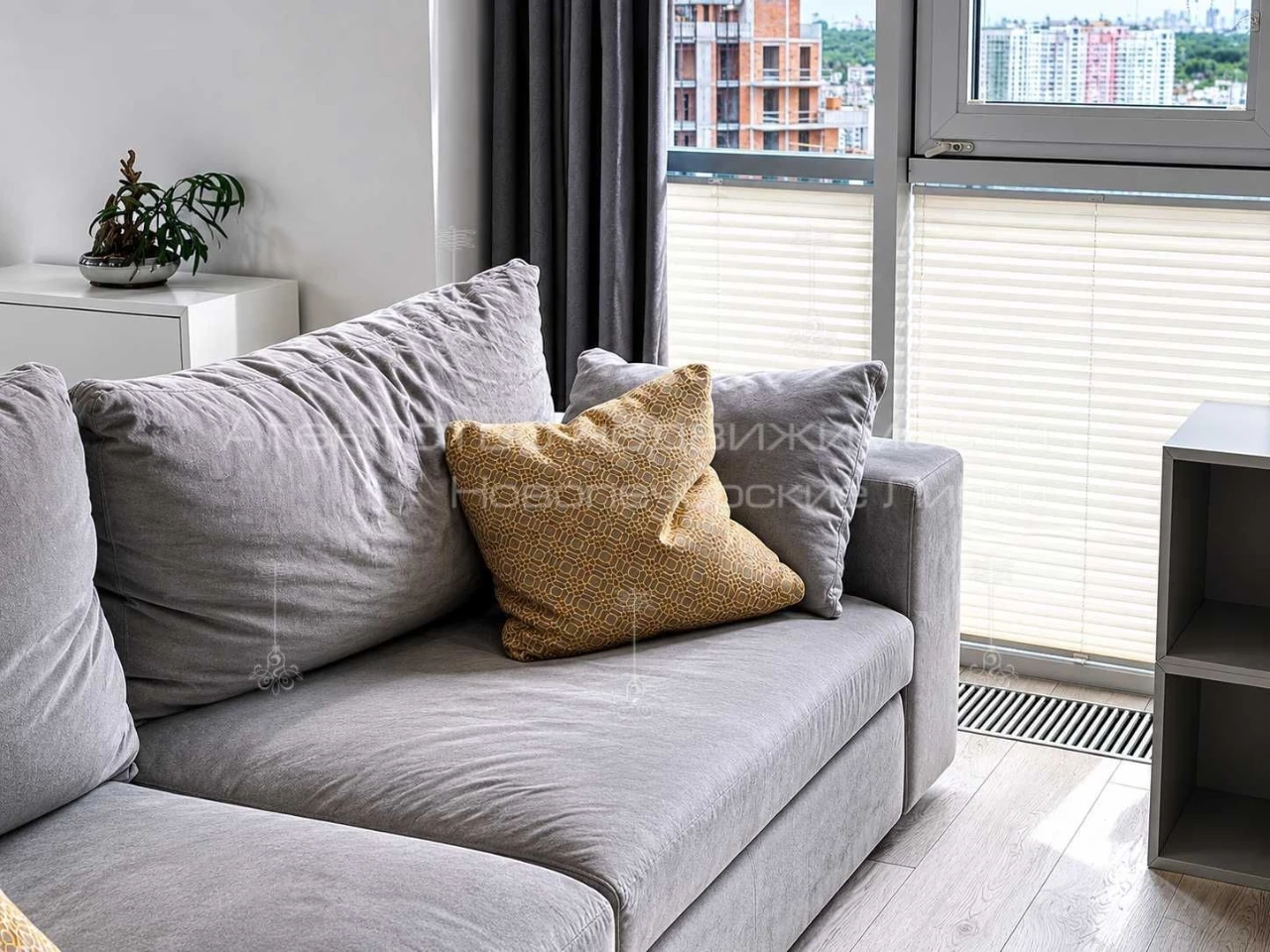Sale of a 3-room apartment 89 sq.m. in the residential complex "Novopekerski Lipki" on Andriy Verkholyad Street.