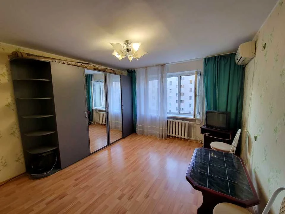 Apartment. Odessa, Levitetana Street