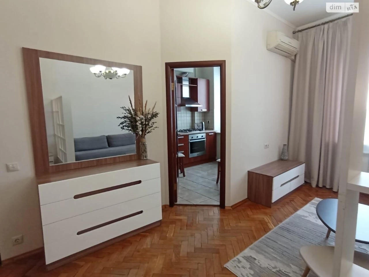 Long Term Rental Apartment near the Train Station