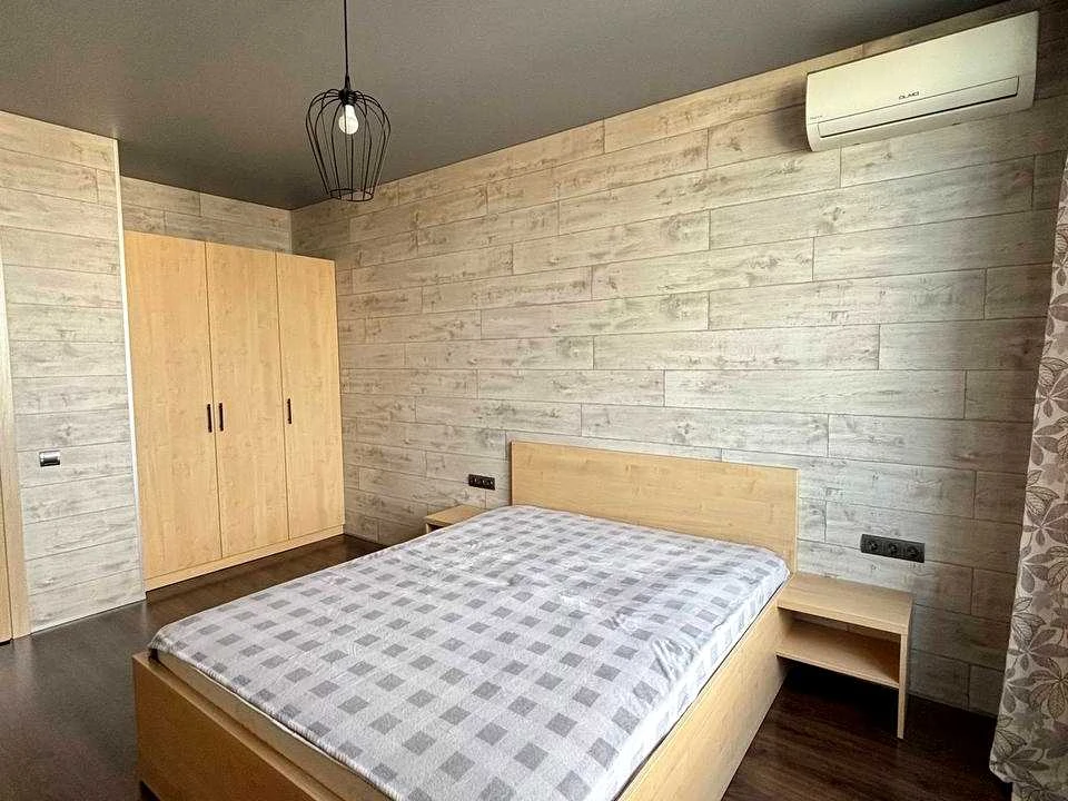 Apartment. Yunatska Street, Kyiv