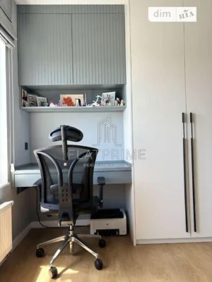 Sale of 3-room apartment 74 sq. m. on Yevhena Sverstyuk St. 6G, apt.