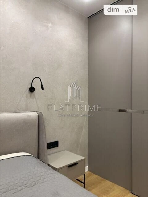 Sale of 3-room apartment 74 sq. m. on Yevhena Sverstyuk St. 6G, apt.
