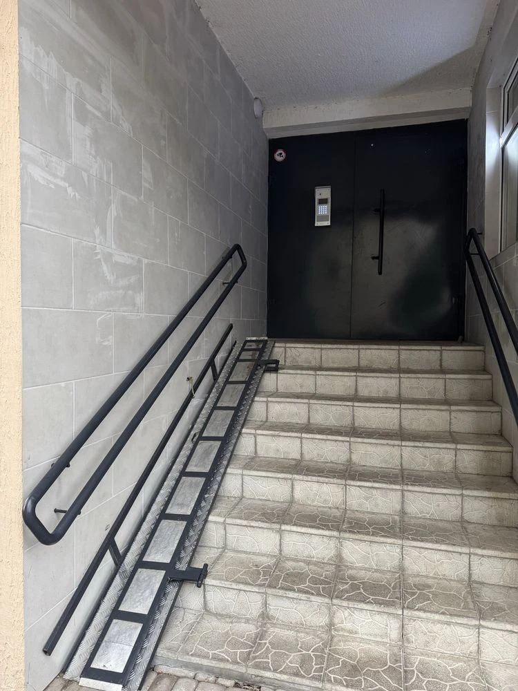 Rent 1-bedroom apartment near Kharkiv and Virylia metro stations