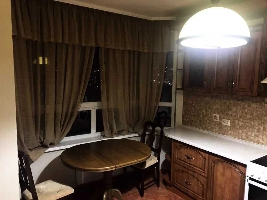 Apartment for rent, Urlyvska Street, Novoskoroky, Pozniaky