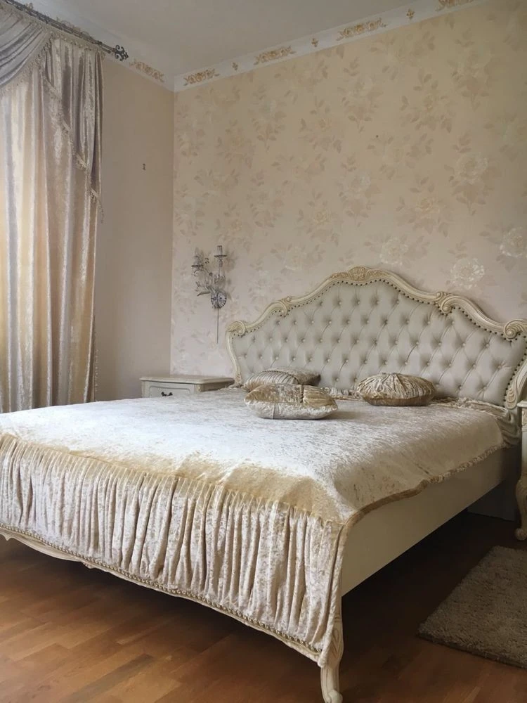 Оренда квартири жк Часи пори року Кудряшова Мокра