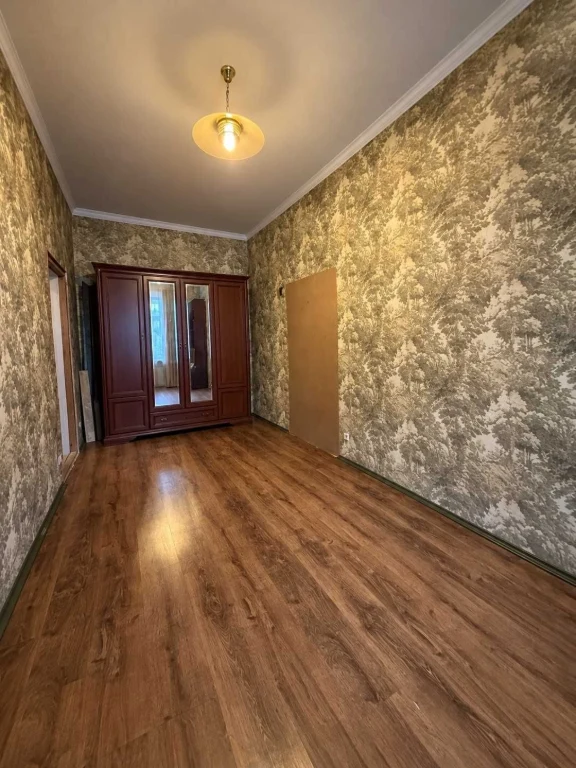 Продаж 2-кімнатної квартири "Без Власника" 43 м2 в центрі, Золоті Ворота, Шевченківський