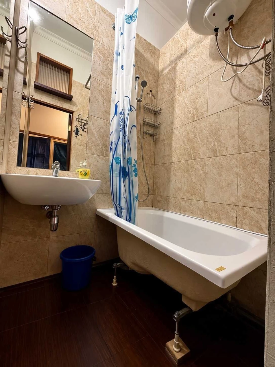For Sale: 2-Bedroom Apartment in the Heart of Zoloti Vorta, Шевchenkivsky District