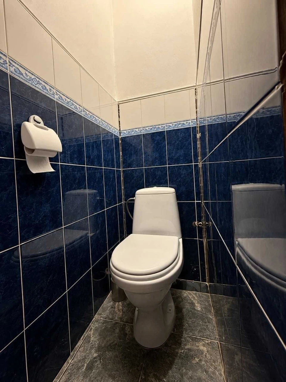 For Sale: 2-Bedroom Apartment in the Heart of Zoloti Vorta, Шевchenkivsky District