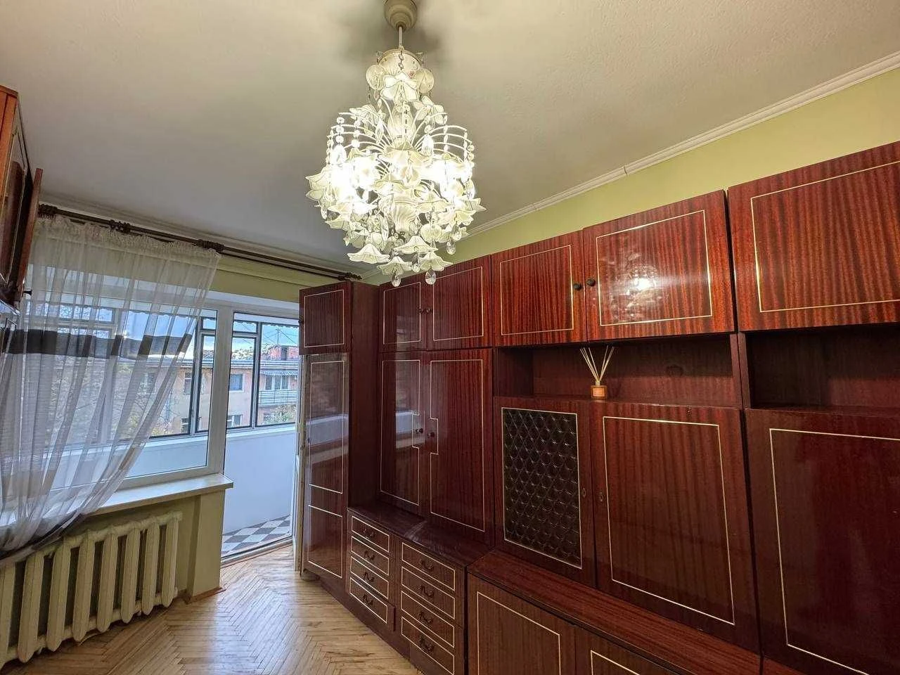 Sale of a 3-room apartment near "Iron Water" Park, District