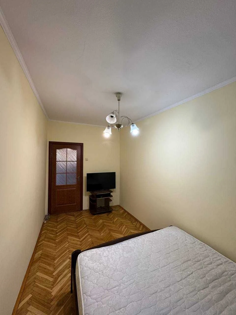 Sale of a 3-room apartment near "Iron Water" Park, District