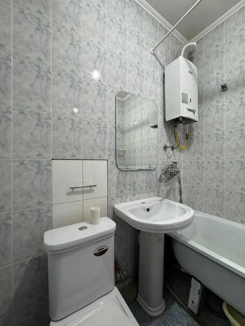 Sale of a 3-room apartment near "Iron Water" Park, District