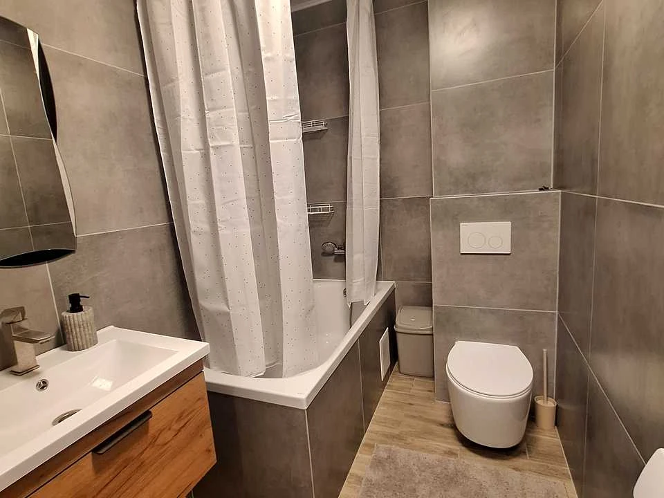 Apartment. Vinnytsia, Tsegelnyi Prosv.