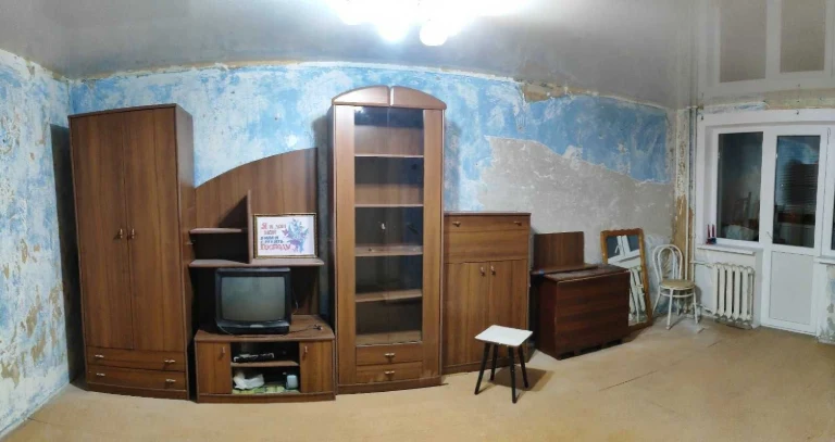 Продам 1 ком. квартиру р-он Комунального рынка ,Садовый пр-д