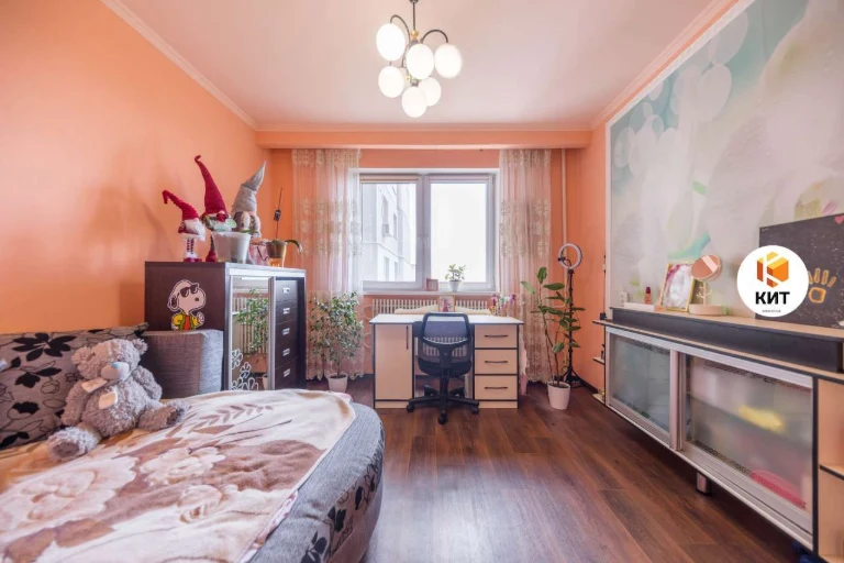 4к.80м2 Салтівка (Салтовка 624м-н, м. Барабашова, с-т Класс)