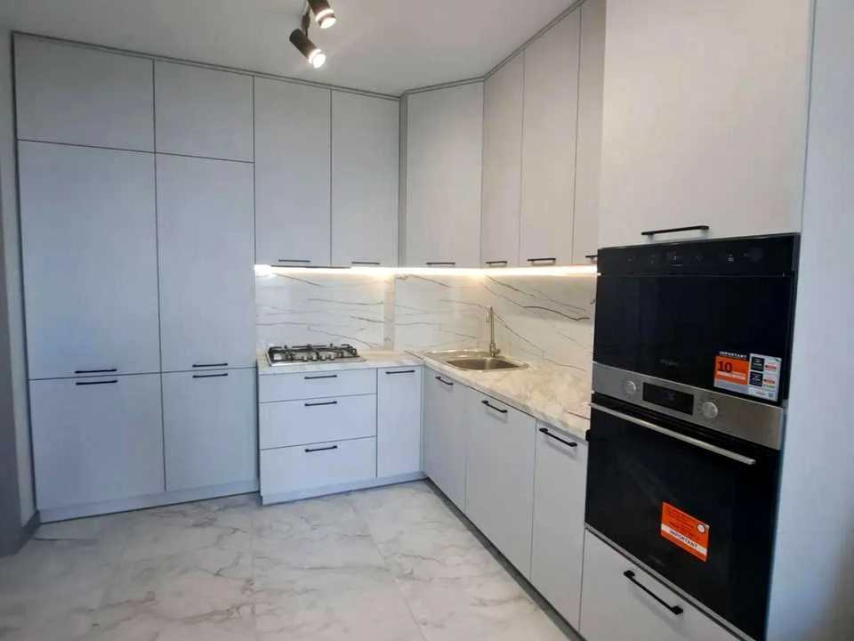 Apartment. Lviv, Roksolany, вул.
