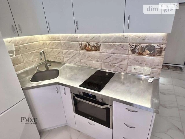 Long-term rental of a 1-bedroom apartment on Mykhailo Maksimovych Street
