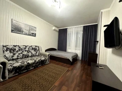 Квартира. Київ, Драгоманова вул.