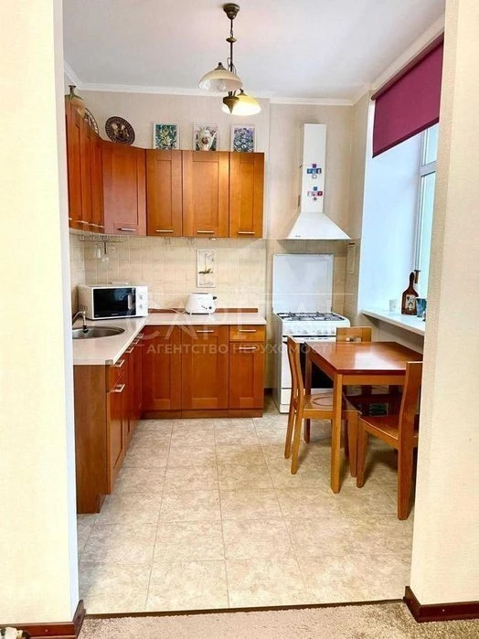 Продаж квартири 57 м | Торг | Пилипа Орлика | провулок Горді