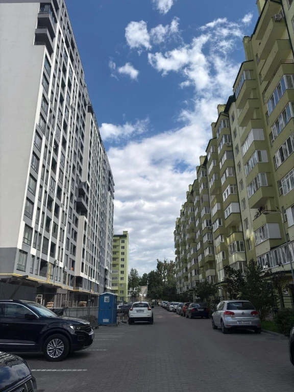 Sale of a 1-bedroom apartment in Lazur Sky residential complex, Green Street, 115D