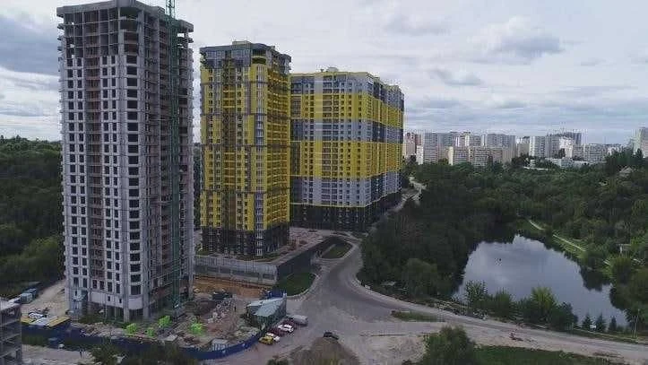 For Sale: 2-bedroom apartment in ЖК Медовий 2, building 1!