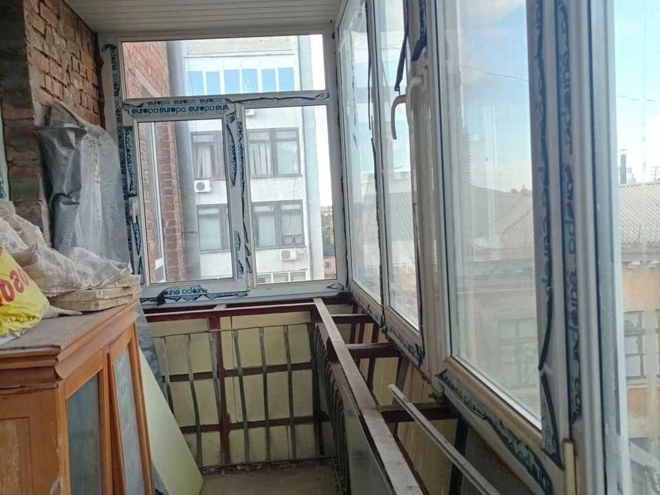Apartment. Dnipro, Dmytra Yavornytskyi Ave. (Karl Marx)