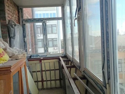 Apartment. Dnipro, Dmytra Yavornytskyi Ave. (Karl Marx)