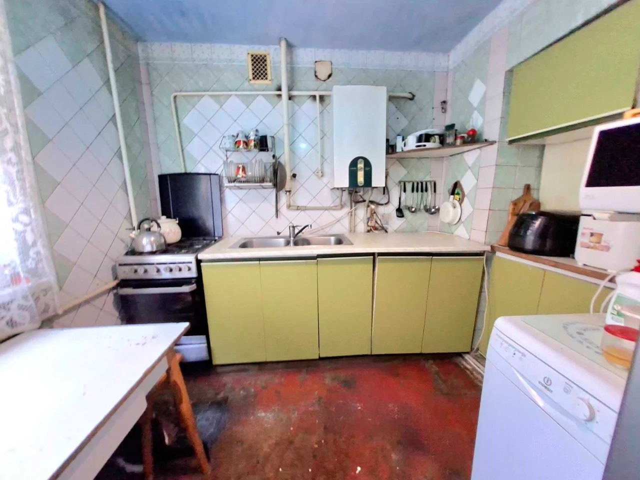 For Sale: House in Dnipro - 103 sq m, 9 acres, 2 garages