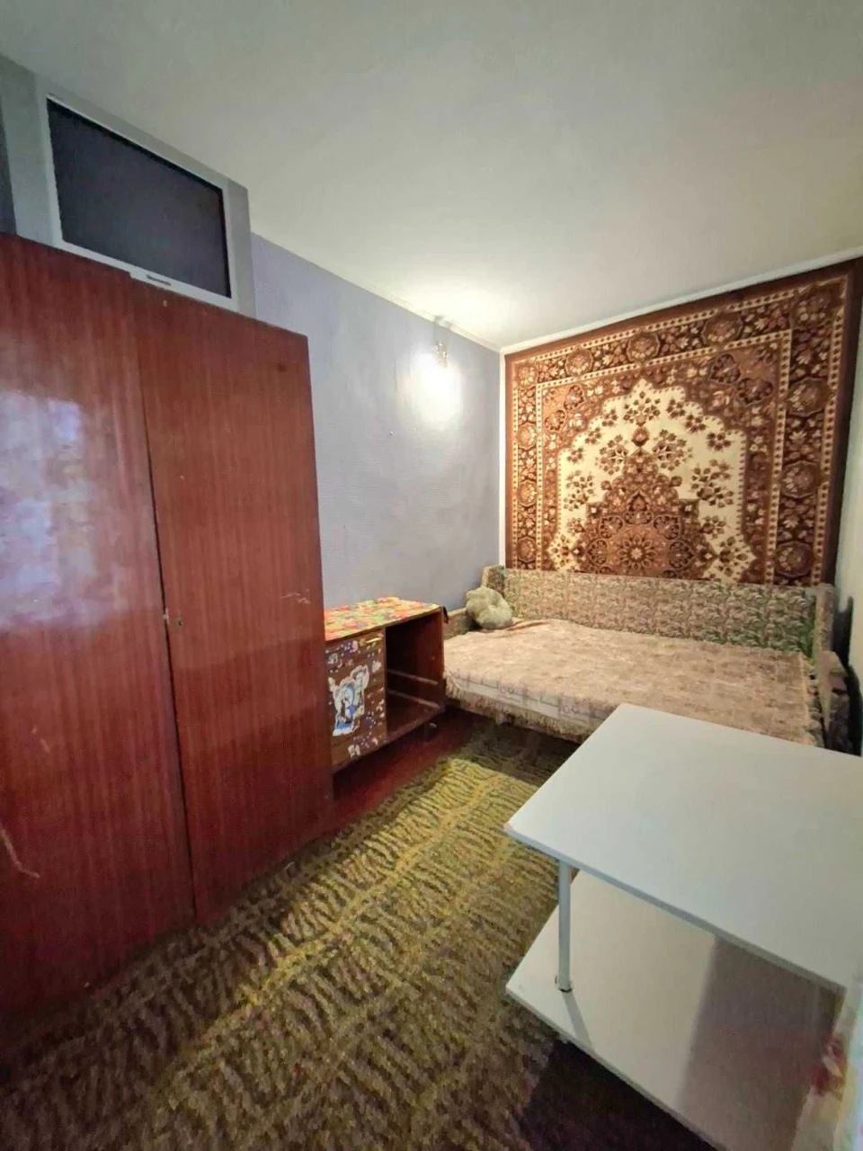 For Sale: House in Dnipro - 103 sq m, 9 acres, 2 garages