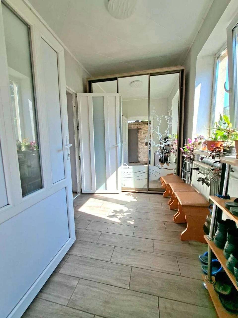 For Sale: House in Dnipro - 103 sq m, 9 acres, 2 garages
