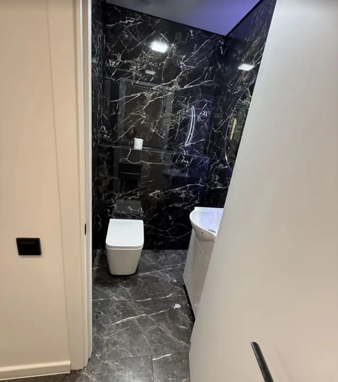 Продажа двухэтажного дома с участком в 2.3 сотки, 132 кв.