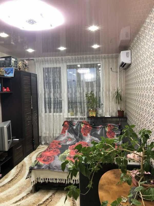 Продається 1-кімнатна квартира на Східному