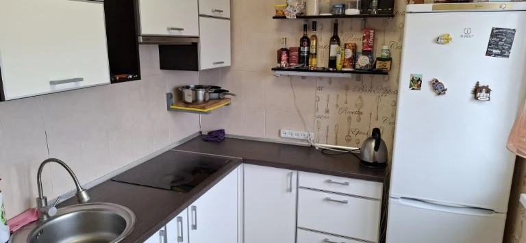 Продам 1 ккв на Північній Салтівці Гвардійців Широнінців