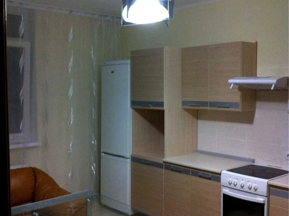 Квартира. Киев, Воскресенская улица
